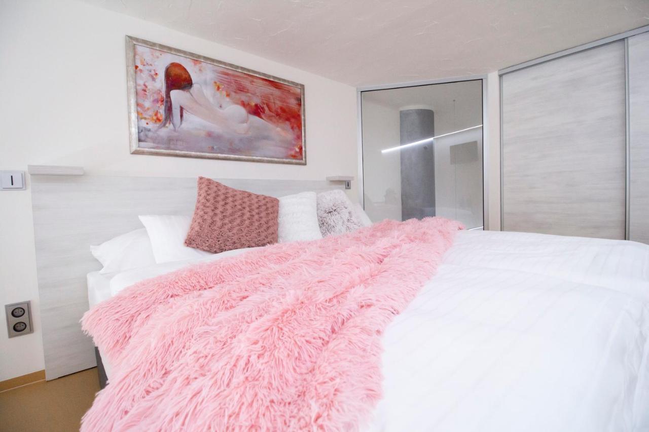 Vita Sana Apartments&Spa Zlín Екстериор снимка